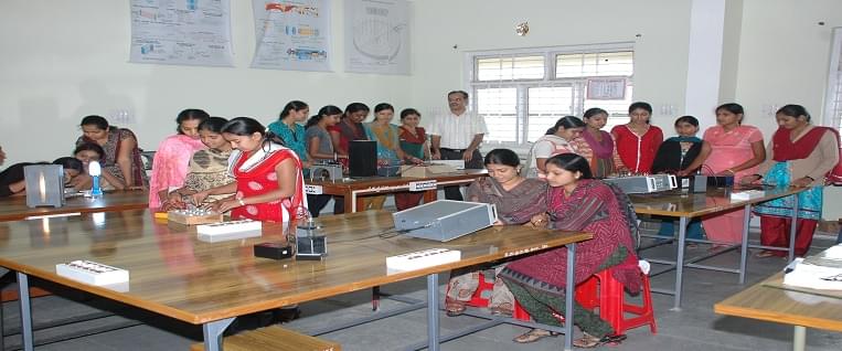Government First Grade College for Women Holenarasipur Facility photo 6